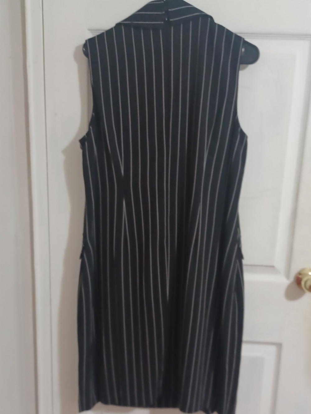 DKNY Black Pinstripe Sleeveless Double-Breasted Sheath Dress. New Size 14 - Picture 9 of 9